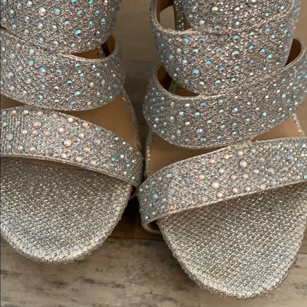 Sparkle and gem stone High heels - Picture 3 of 8